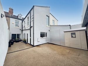 Photo 17- click for photo gallery